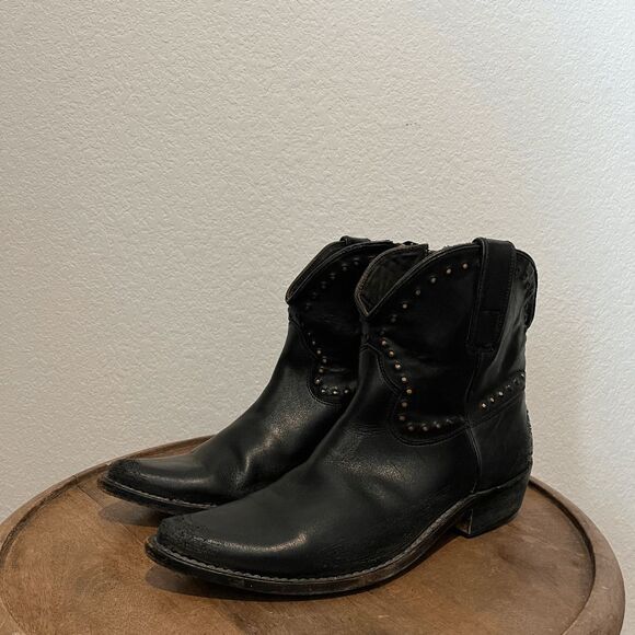 Golden Goose Black Distressed Leather Grommet Stud Western Boots Women's 39 US 9 - Picture 1 of 13